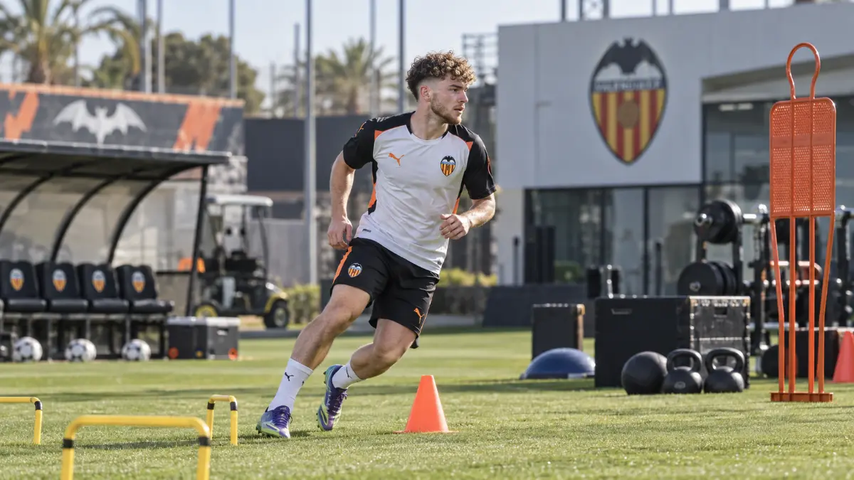 Harvey Elliott must regain form in three weeks at Valencia