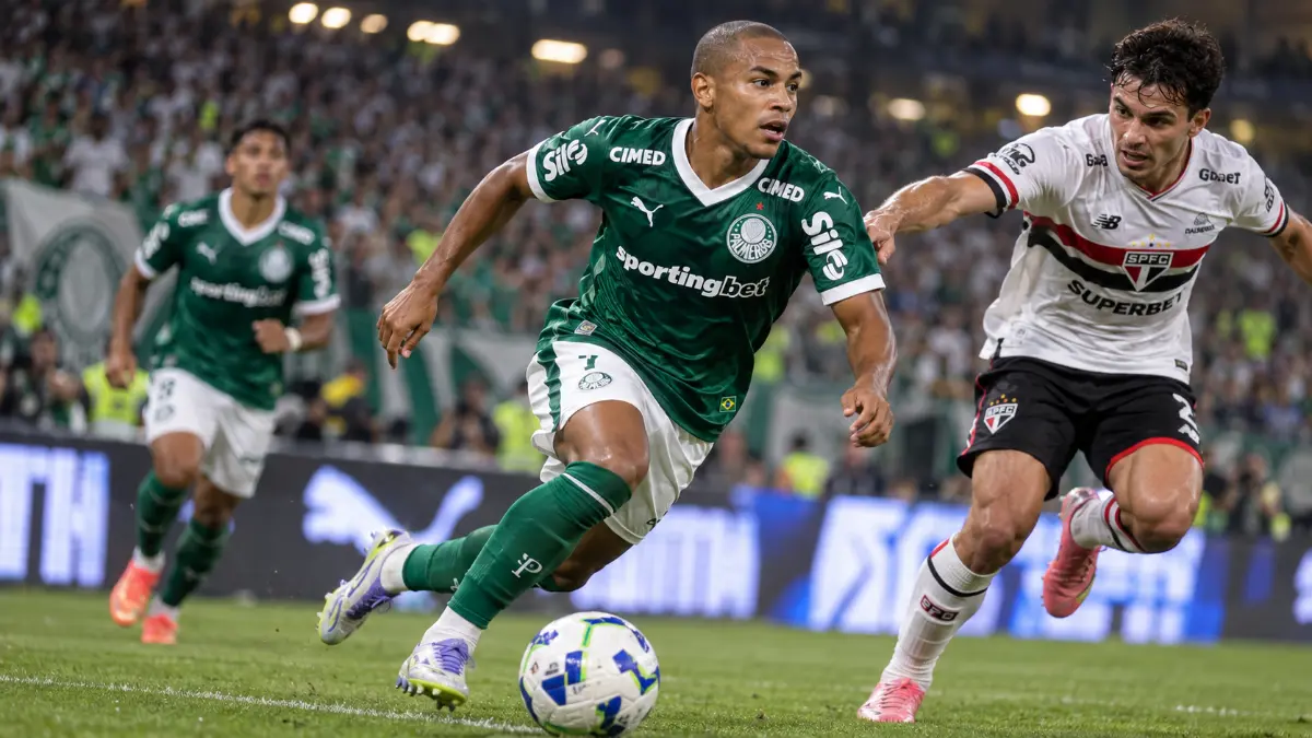 Arsenal, Manchester United and Real Madrid are tracking 16-year-old Eduardo Conseisao
