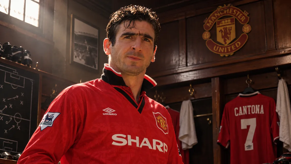 Top 10 best transfers of Manchester United during Sir Alex Ferguson's era