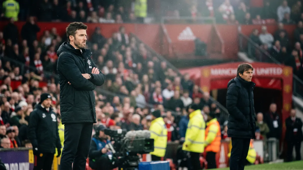 Manchester United are sticking with Michael Carrick despite Antonio Conte links