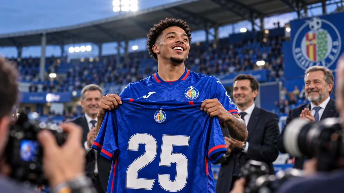 Getafe makes official offer to Jadon Sancho