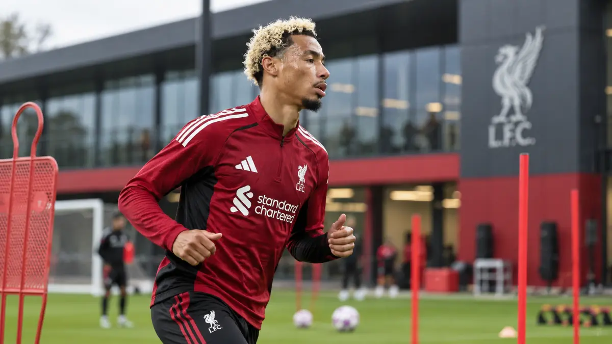 Iraola discusses the recovery of Connor Bradley and Hugo Ekitike