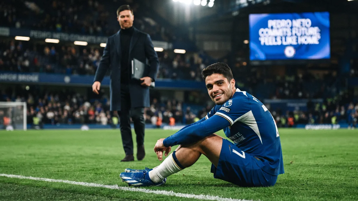 Pedro Neto reveals how Xabi Alonso convinced him to stay at Chelsea