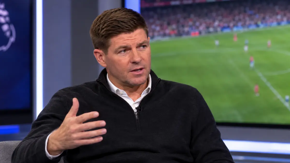Steven Gerrard slams Manchester United: 'Problems everywhere'