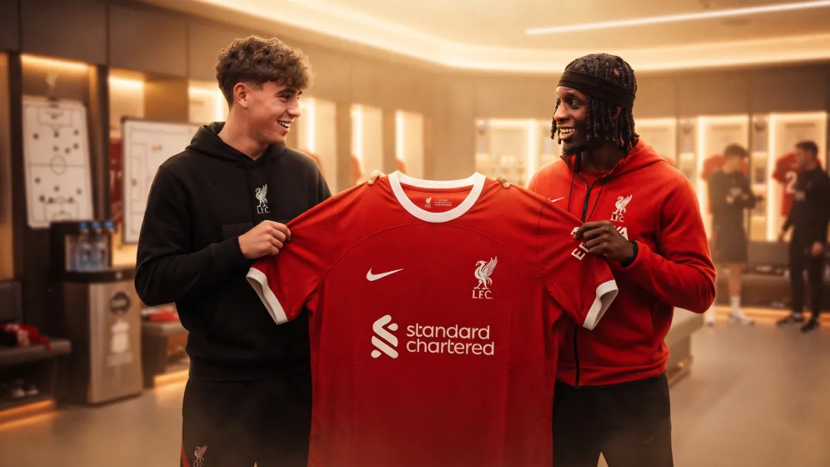 Jeremie Frimpong shares funny moment in Liverpool's dressing room with Victor Munoz