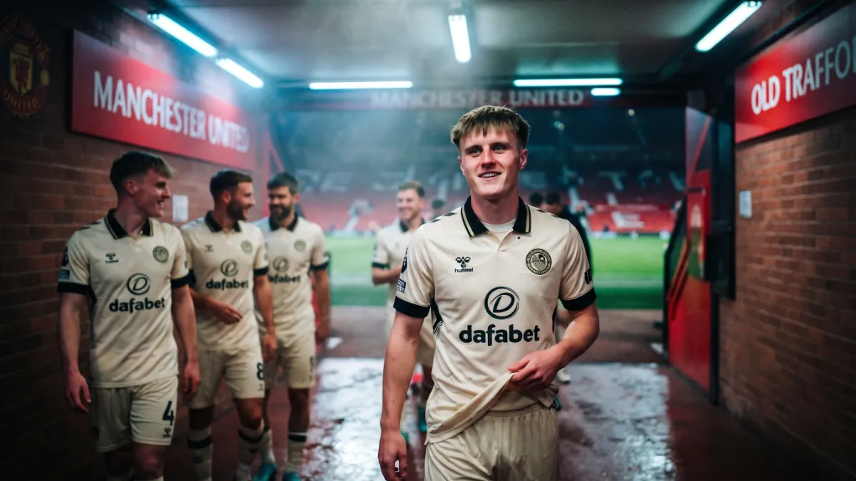 Ben Gannon-Doak pokes fun at Manchester United after thrashing at Old Trafford