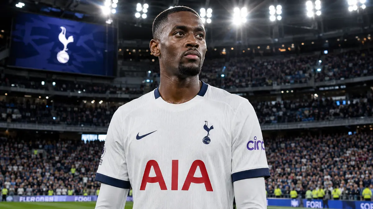 Tosin Adarabioyo joins Tottenham — Here we go!