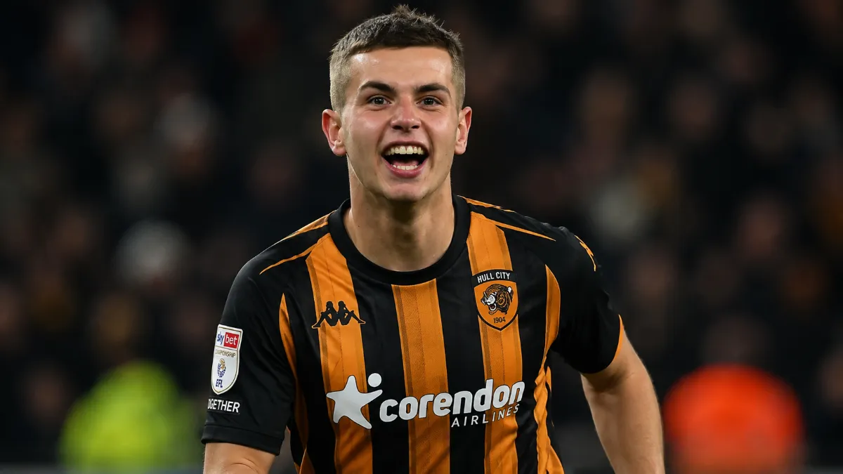 Hull City in talks to sign Christos Muzakitis