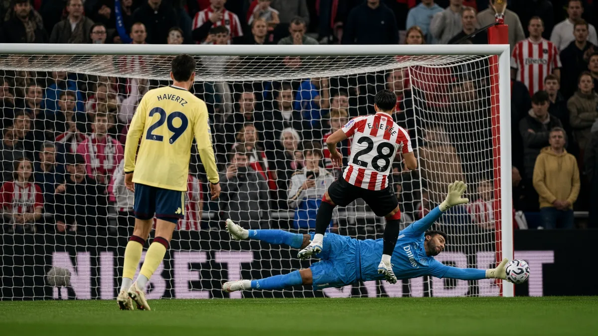 David Raya praises penalty save in Arsenal's clash with Sunderland